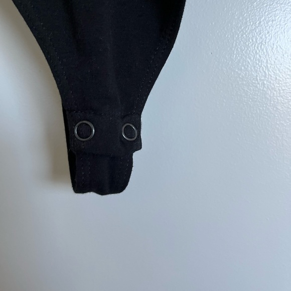 Square neck black body suit - Picture 2 of 2